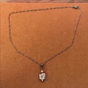 Elegant Silver Pendant Necklace